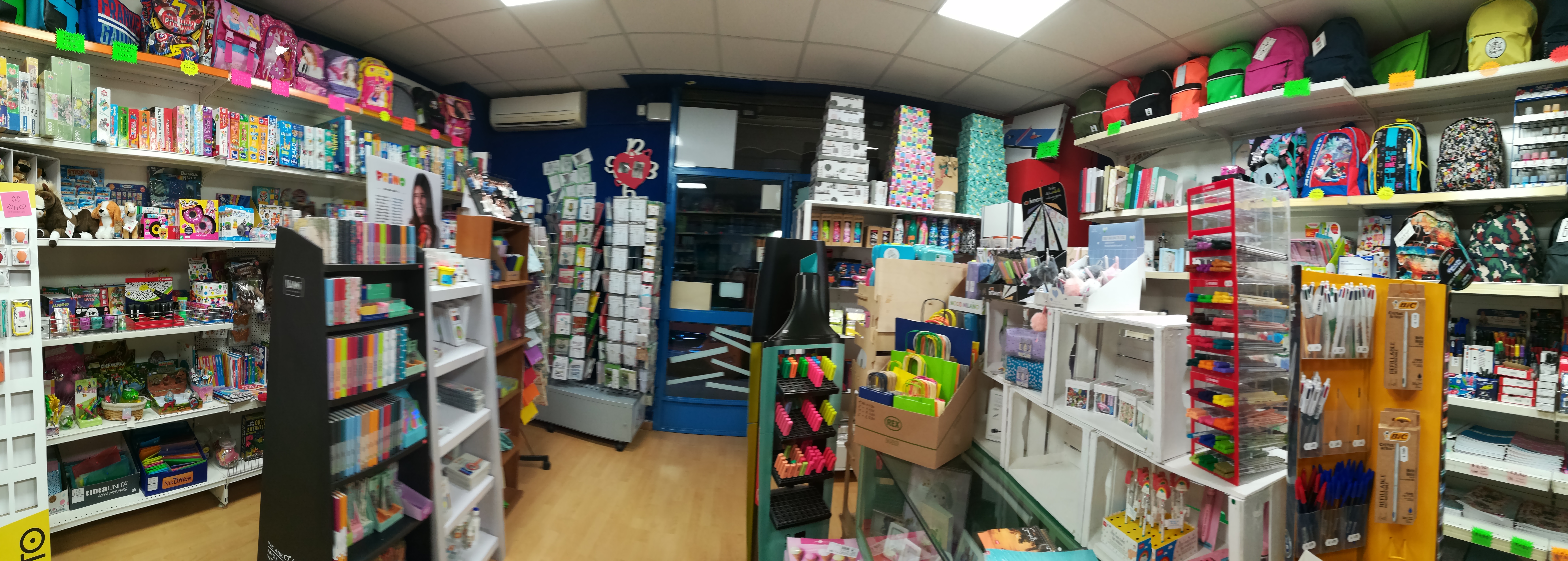 Cartoleria Paper Toys